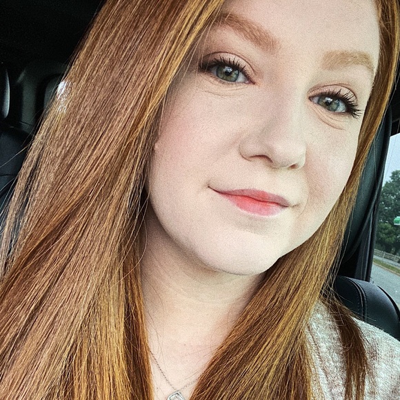 Meet your Posher, Abby - Picture 1 of 1